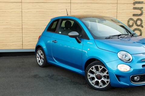 Fiat 500 SPORT MHEV 9