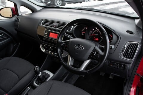 Kia Rio CRDI 2 ISG 5