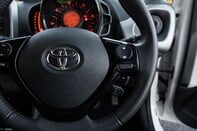 Toyota Aygo VVT-I X-PLAY 22