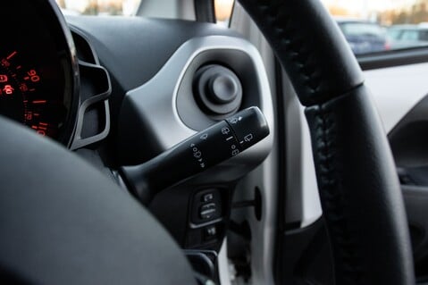 Toyota Aygo VVT-I X-PLAY 20