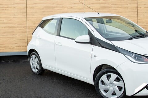 Toyota Aygo VVT-I X-PLAY 9