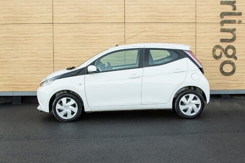 Toyota Aygo VVT-I X-PLAY 16