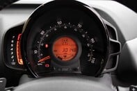 Toyota Aygo VVT-I X-TREND X-SHIFT TSS 12