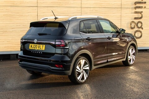 Volkswagen T-Cross R-LINE TSI DSG 4