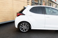 Toyota Yaris EXCEL FHEV 11