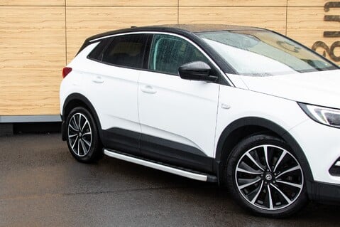 Vauxhall Grandland X ULTIMATE 9