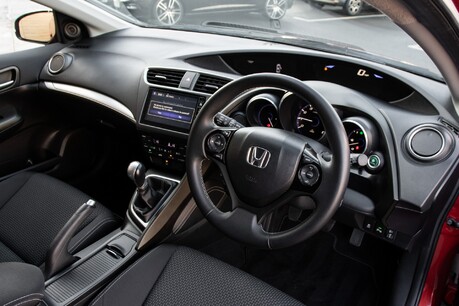 Honda Civic I-VTEC SE PLUS NAVI