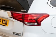 Mitsubishi Outlander PHEV 4HS 7