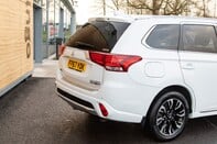 Mitsubishi Outlander PHEV 4HS 11