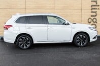 Mitsubishi Outlander PHEV 4HS 16