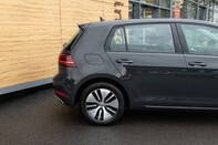 Volkswagen Golf E-GOLF 11