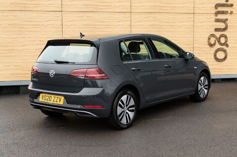 Volkswagen Golf E-GOLF 4