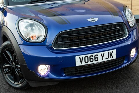 Mini Countryman COOPER D 14