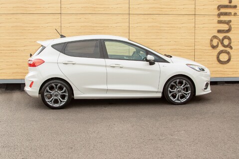 Ford Fiesta ST-LINE EDITION MHEV 16