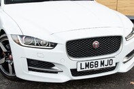 Jaguar XE R-SPORT 14