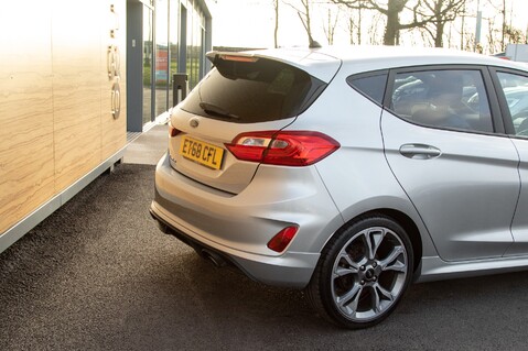 Ford Fiesta ST-LINE X 10