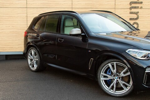 BMW X5 M50D 9