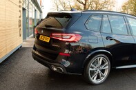 BMW X5 M50D 10