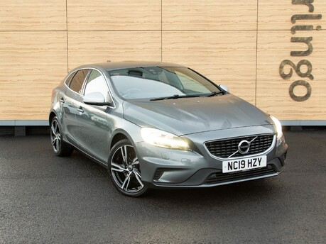 Volvo V40 T2 R-DESIGN EDITION