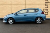 Toyota Auris VVT-I ICON 16