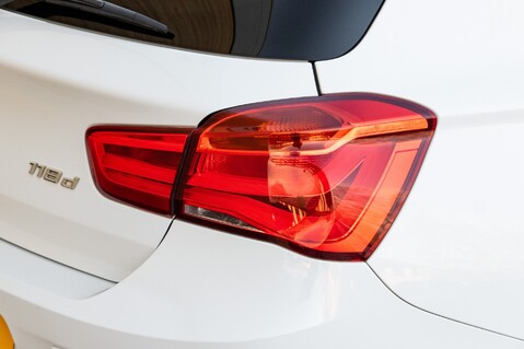 BMW 1 Series 118D SPORT 6