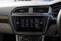 Volkswagen Tiguan SEL TDI BLUEMOTION TECHNOLOGY DSG 29