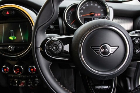 Mini Hatch COOPER EXCLUSIVE 21