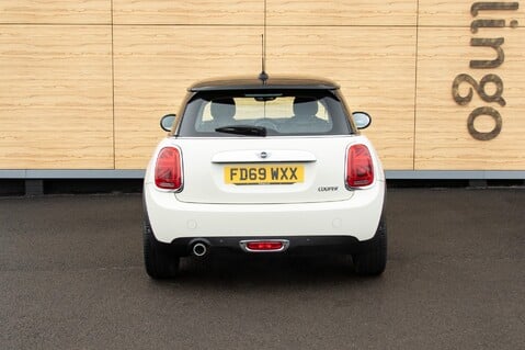 Mini Hatch COOPER EXCLUSIVE 8