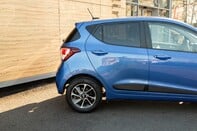 Hyundai i10 PREMIUM 11