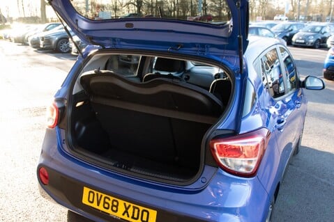 Hyundai i10 PREMIUM 34