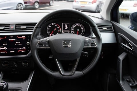 SEAT Arona TSI SE TECHNOLOGY 23