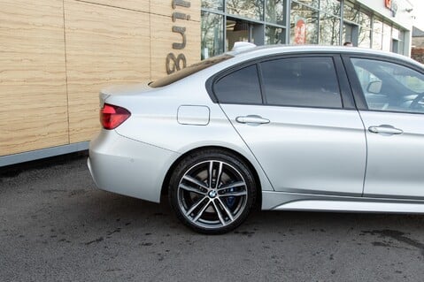 BMW 3 Series 320D XDRIVE M SPORT SHADOW EDITION 11