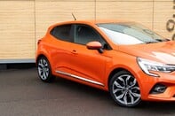 Renault Clio ICONIC TCE 9