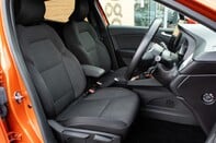 Renault Clio ICONIC TCE 32