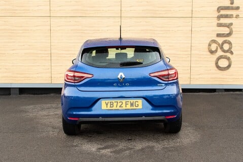 Renault Clio EVOLUTION E-TECH 8