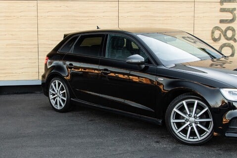 Audi A3 SPORTBACK TFSI BLACK EDITION 9