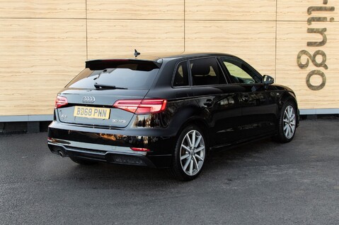 Audi A3 SPORTBACK TFSI BLACK EDITION 4