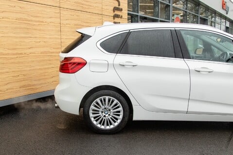 BMW 2 Series 220I LUXURY ACTIVE TOURER 11