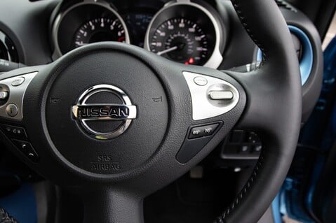 Nissan Juke TEKNA XTRONIC 22