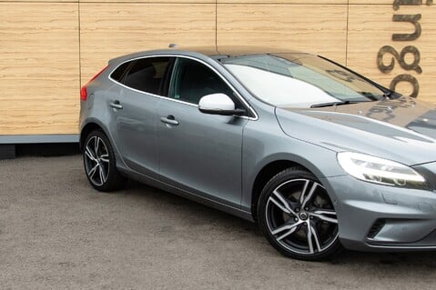 Volvo V40 D2 R-DESIGN EDITION 9