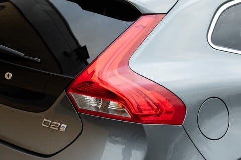 Volvo V40 D2 R-DESIGN EDITION 6