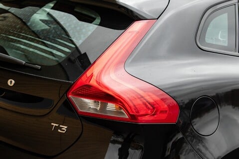 Volvo V40 T3 MOMENTUM NAV PLUS 6