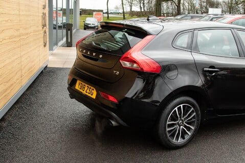 Volvo V40 T3 MOMENTUM NAV PLUS 10