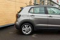 Volkswagen T-Cross SE TSI DSG 11