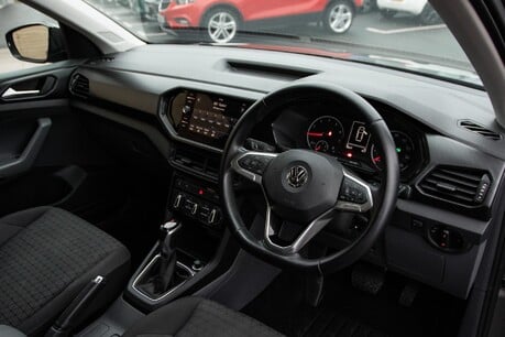 Volkswagen T-Cross SE TSI DSG