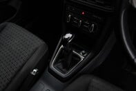 Volkswagen T-Cross SE TSI DSG 33