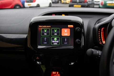 Toyota Aygo VVT-I X-PRESS X-SHIFT 24