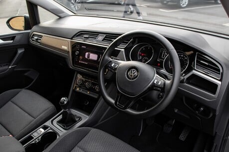 Volkswagen Touran SE FAMILY TDI BLUEMOTION TECHNOLOGY