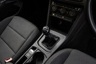 Volkswagen Touran SE FAMILY TDI BLUEMOTION TECHNOLOGY 33