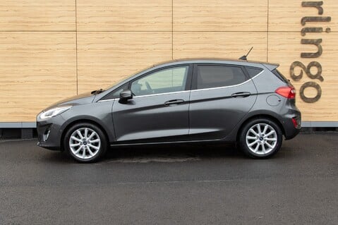 Ford Fiesta TITANIUM 16